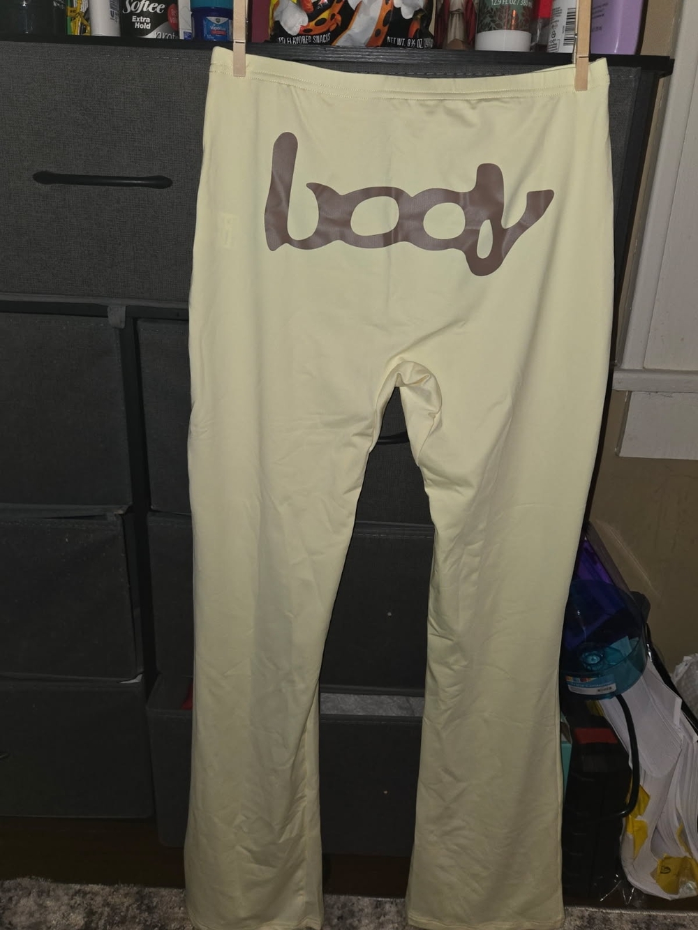 This Body Logo Cream Stretch Pants